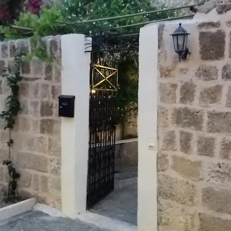 Old Towν΄s Jewel *